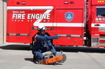 写真：消防隊資器材点検エンジンカッター