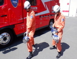 写真：救助隊資器材点検電動油圧救助器具