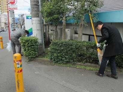 写真：座間駅周辺清掃活動2