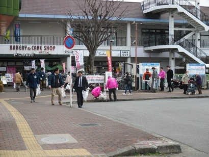 写真：座間駅周辺清掃活動7