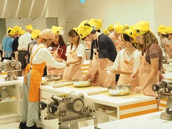 写真：横浜チキンラーメン