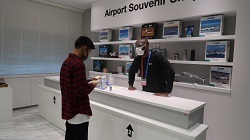 写真：東京グローバルゲートウェイ空港売店