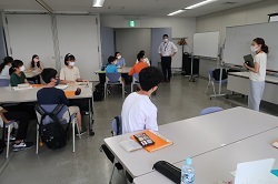 写真：英会話のレッスン1