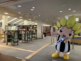 写真：図書館の入口