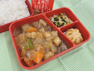 写真：11月25日（火曜日）の学校給食