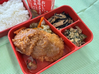 写真：6月8日(月曜日)学校給食