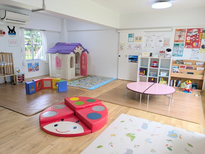 写真：第3子育て支援センター　ざまりんのおうち「かがやき」プレイルーム