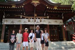 写真：鈴鹿明神社見学の様子2