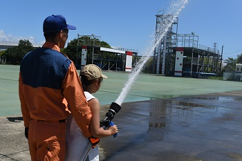 写真：放水体験2