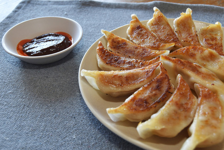 写真：推奨品「高座・座間味噌餃子」