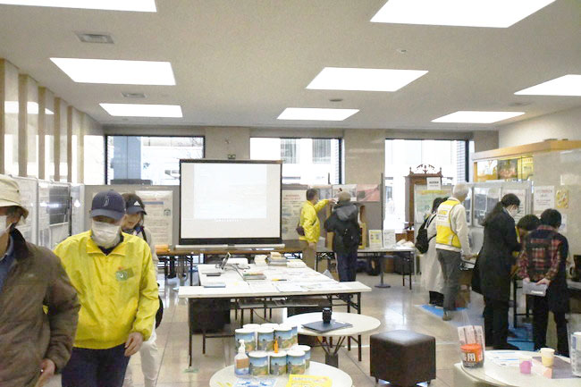 写真：防災カフェ会場の様子1