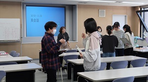 写真：英会話の様子2