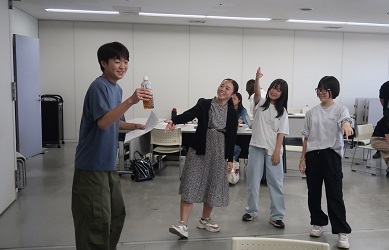 写真：青少年健全育成大会の発表練習を行っている様子