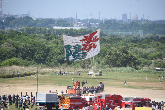 写真：大空を舞う大凧