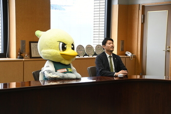 写真：贈呈式の様子2