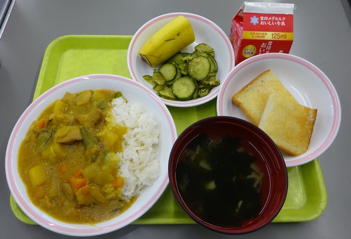 画像：保育所給食献立