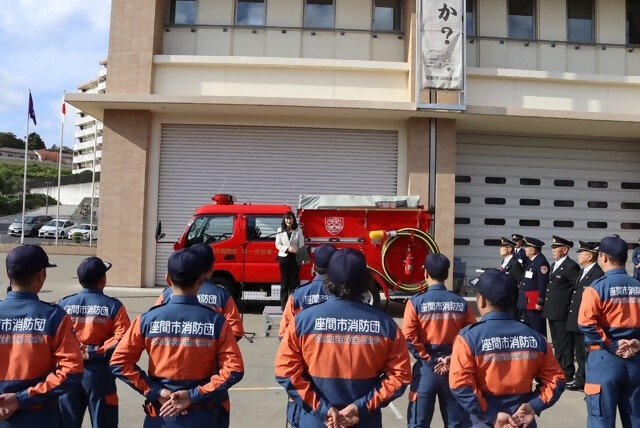 写真：配属式での市長挨拶の様子