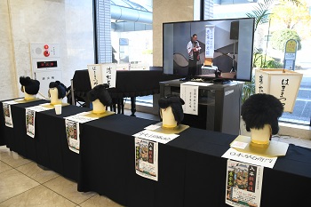 写真：入谷歌舞伎で使用されているかつら