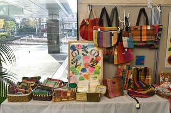 写真：展示・販売会の様子9