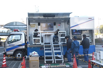 写真：起震車体験