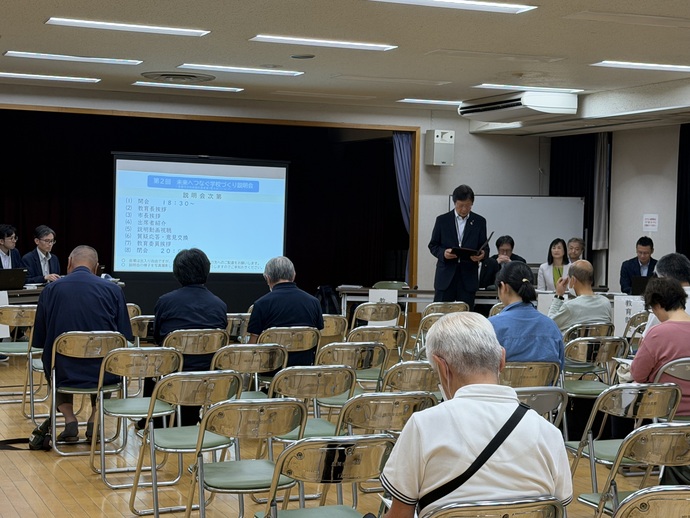 写真：7月7日に市公民館で実施した説明会の様子