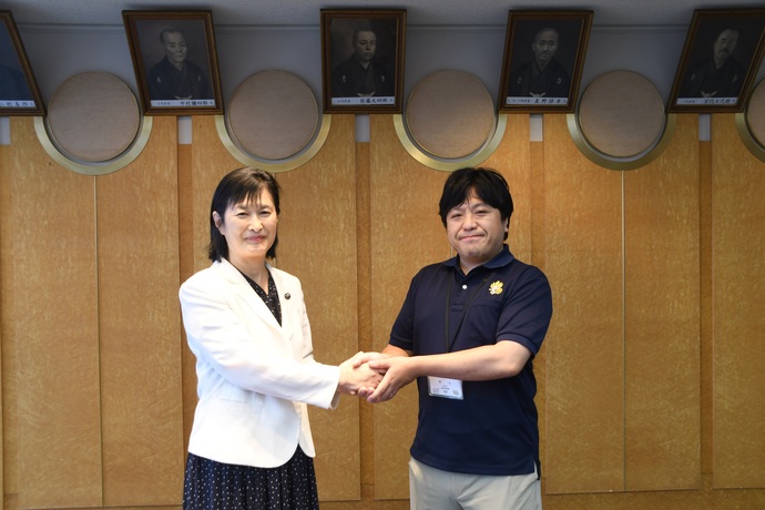 写真：第8陣派遣出発式の様子